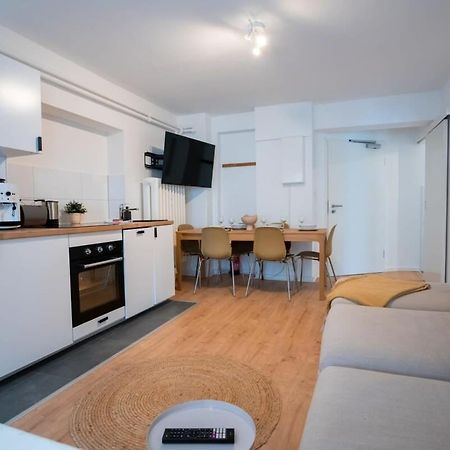 Hamburg City Apartment For 7 Bagian luar foto