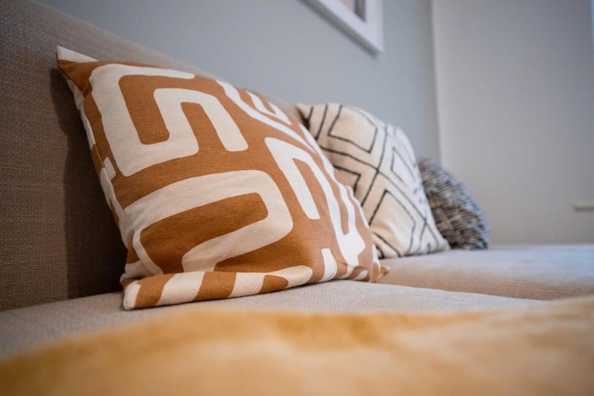 Hamburg City Apartment For 7 Bagian luar foto