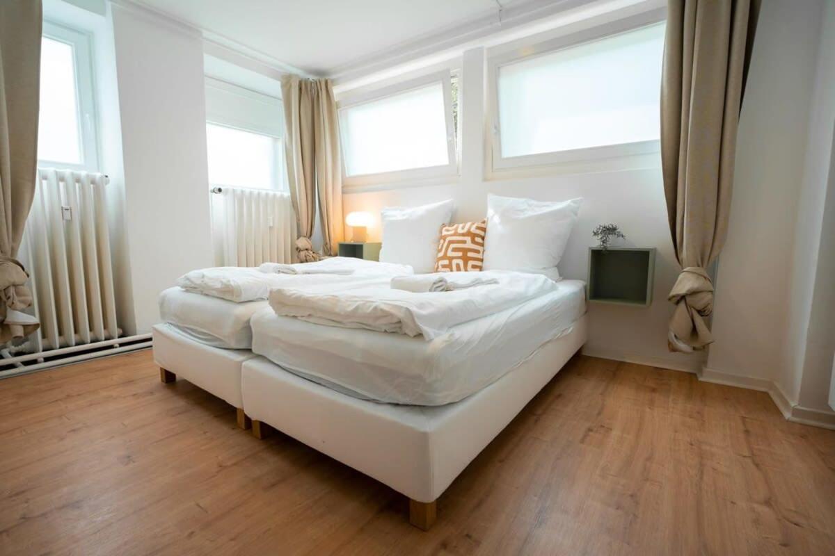 Hamburg City Apartment For 7 Bagian luar foto